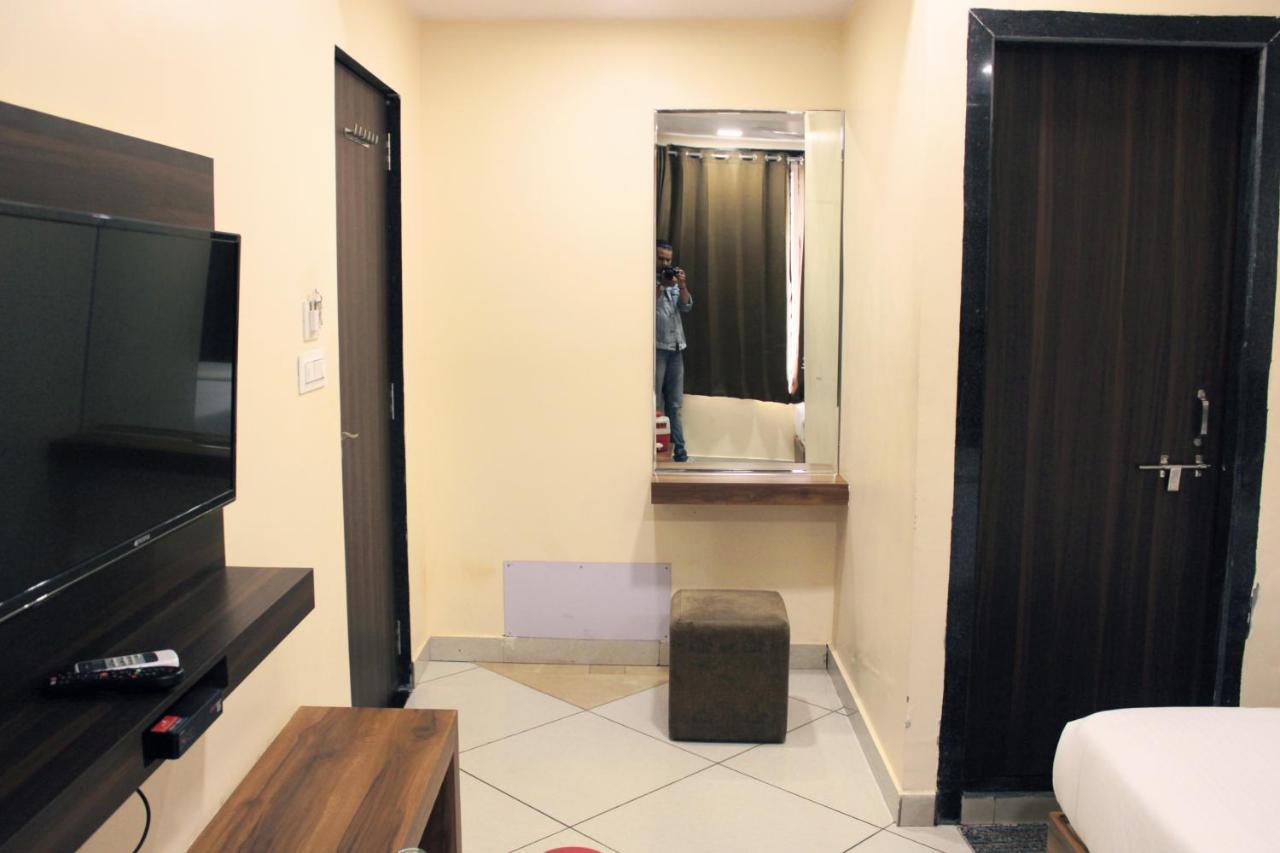 Maruti Group Of Hotels - Shri Naman Nathdwara Exterior photo