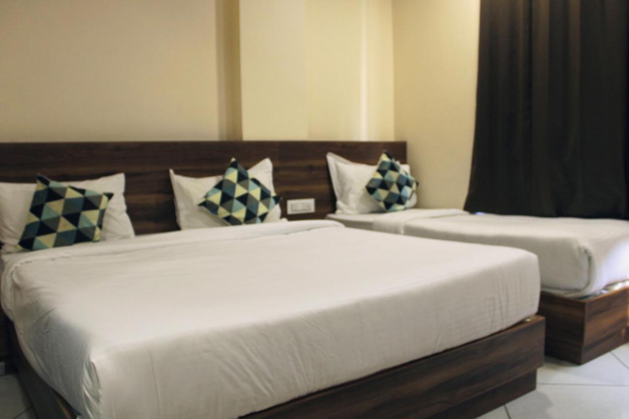 Maruti Group Of Hotels - Shri Naman Nathdwara Exterior photo