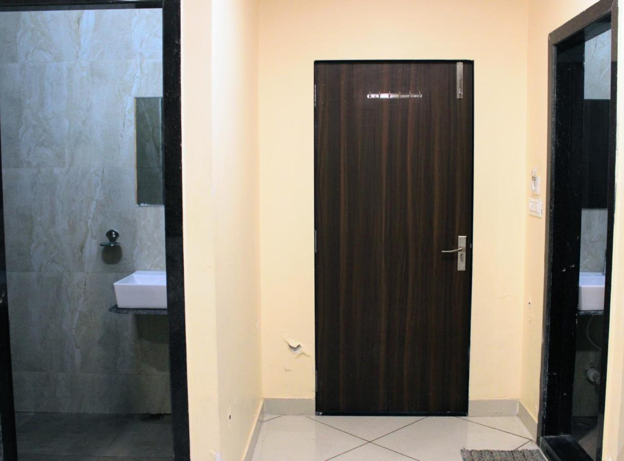 Maruti Group Of Hotels - Shri Naman Nathdwara Exterior photo