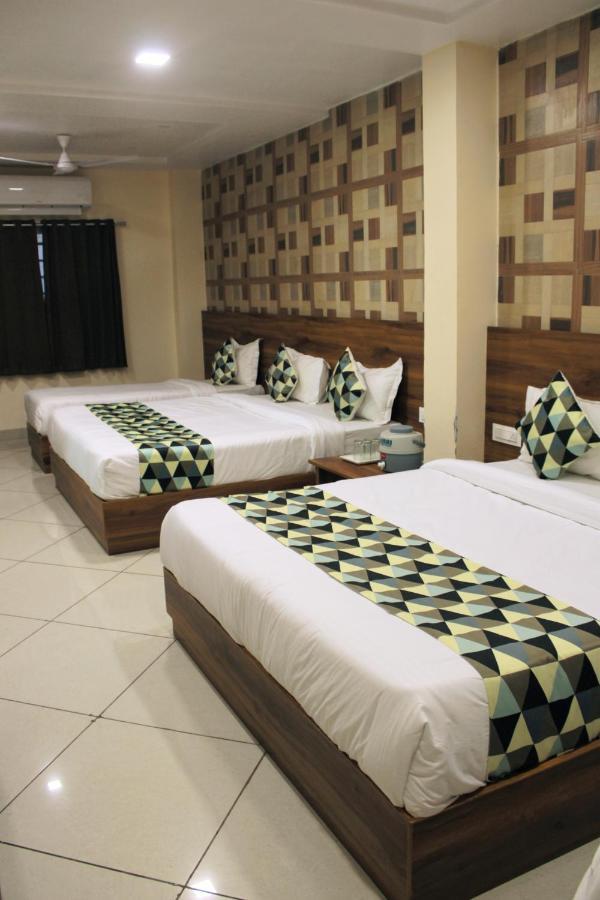 Maruti Group Of Hotels - Shri Naman Nathdwara Exterior photo