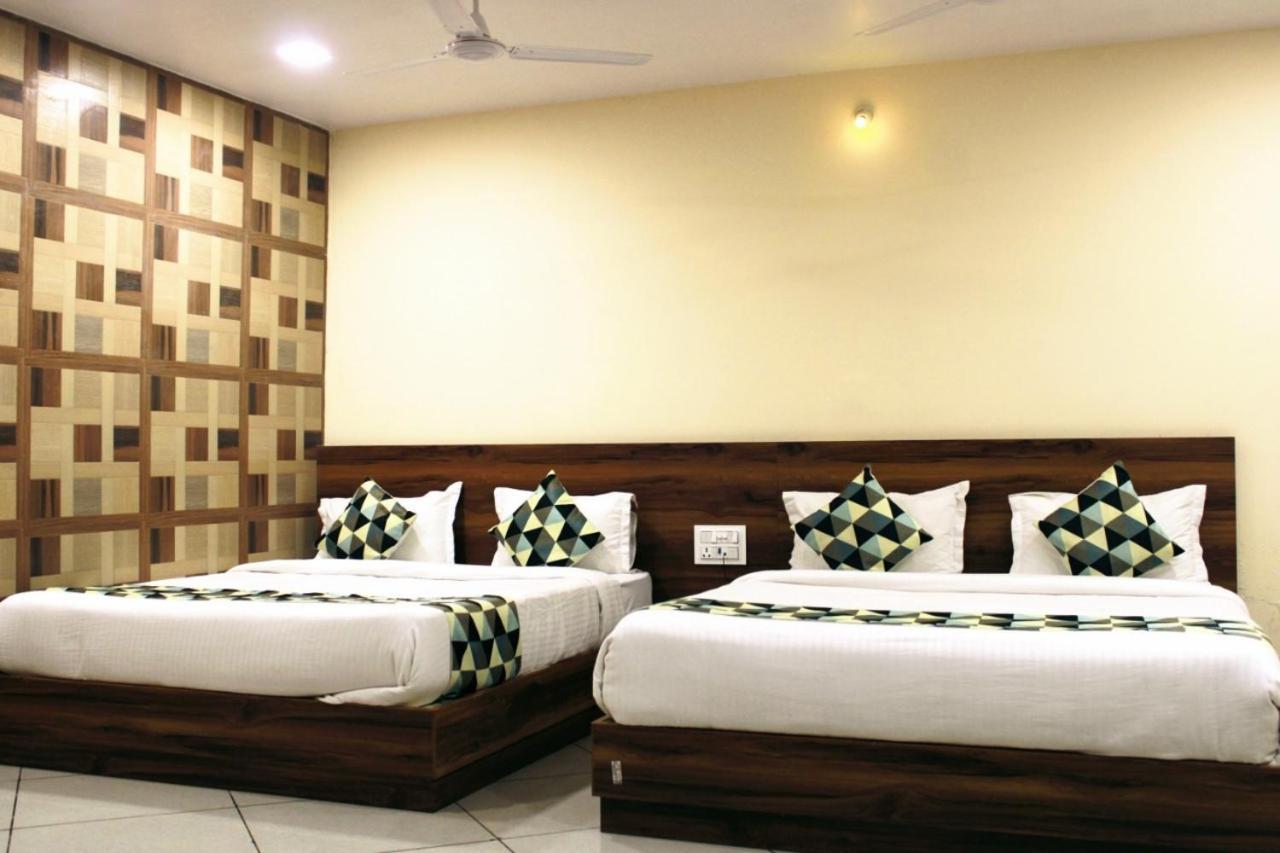Maruti Group Of Hotels - Shri Naman Nathdwara Exterior photo
